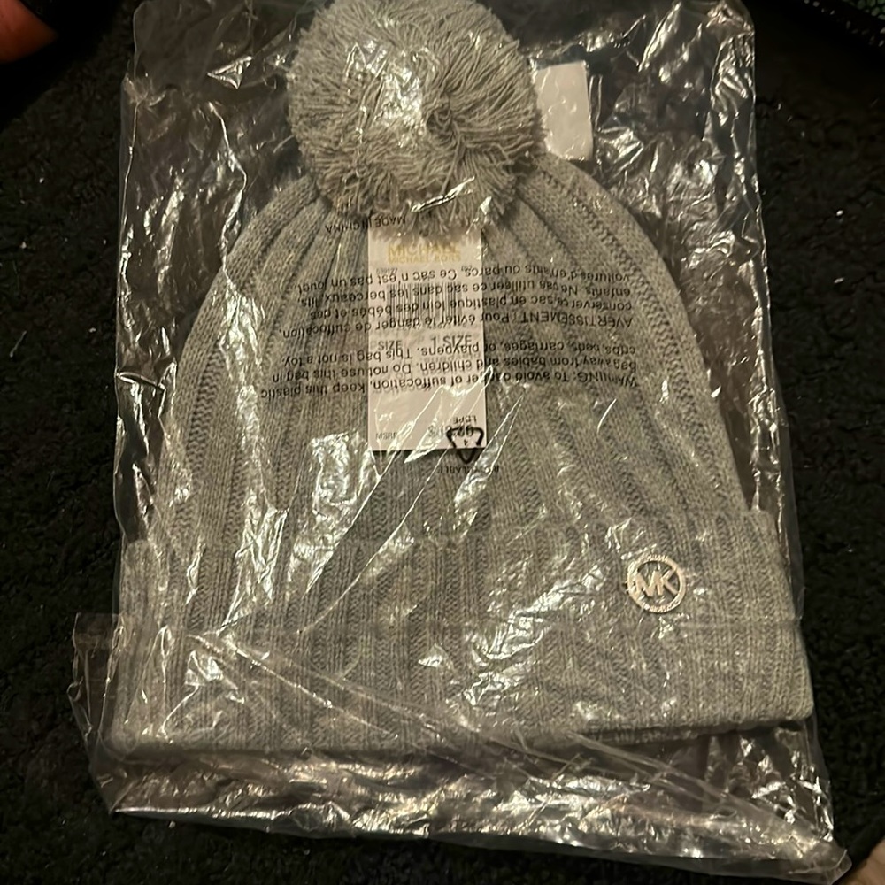 NWT Michael Kors Beanie